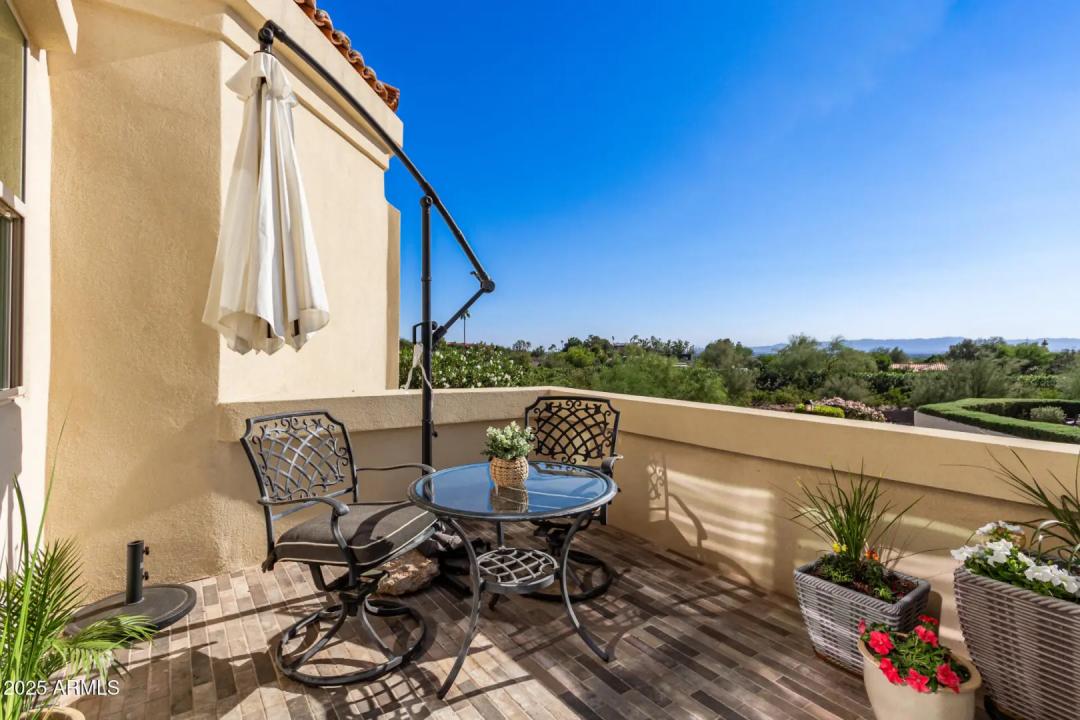 Real Estate Picture 35