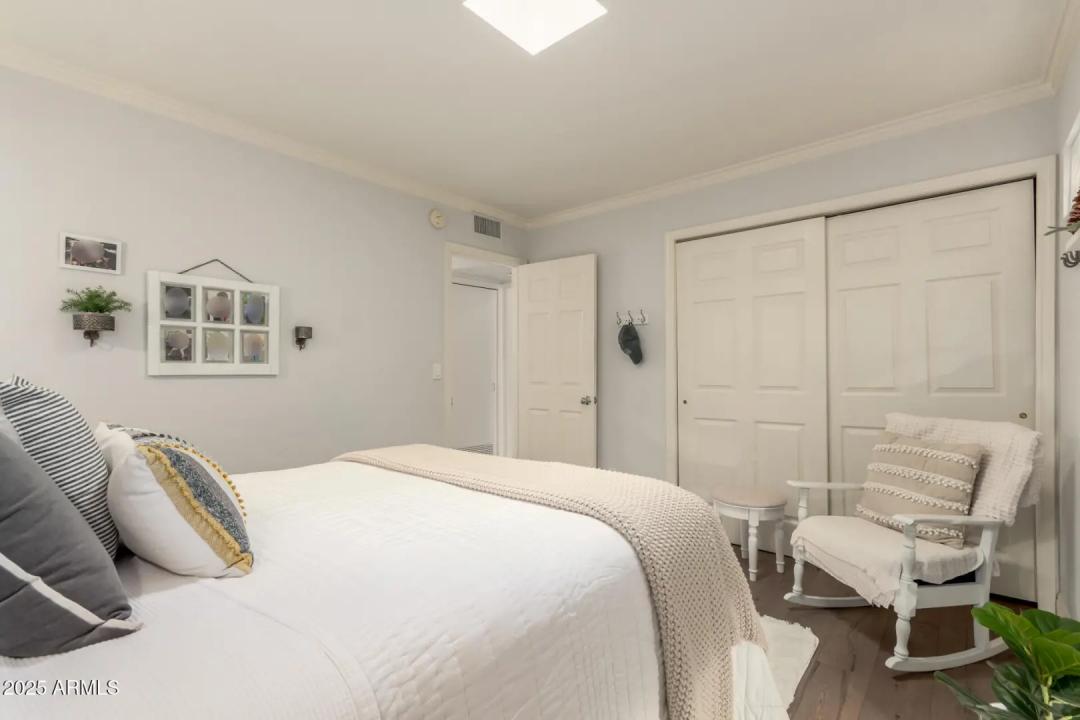 Real Estate Picture 30