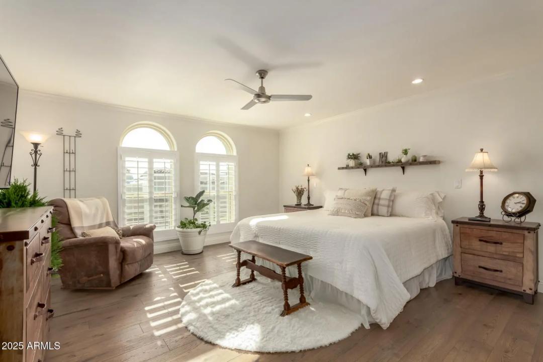 Real Estate Picture 21