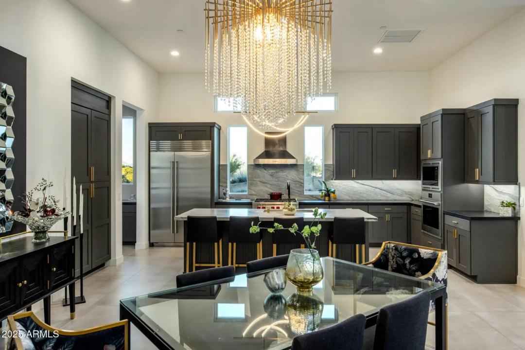 Real Estate Picture 13