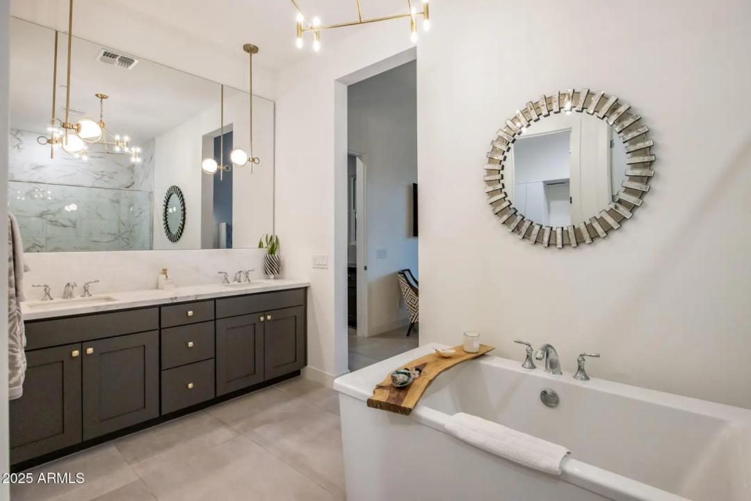 Real Estate Picture 21