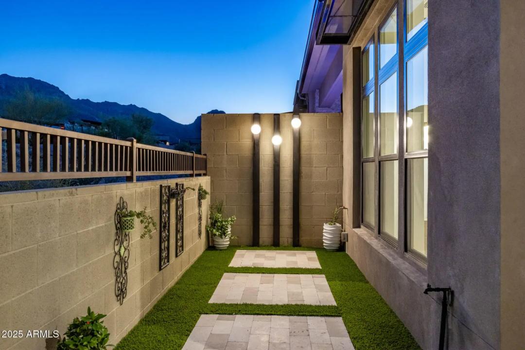 Real Estate Picture 35