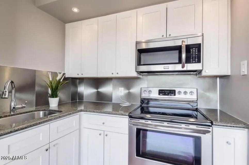 Real Estate Picture 10