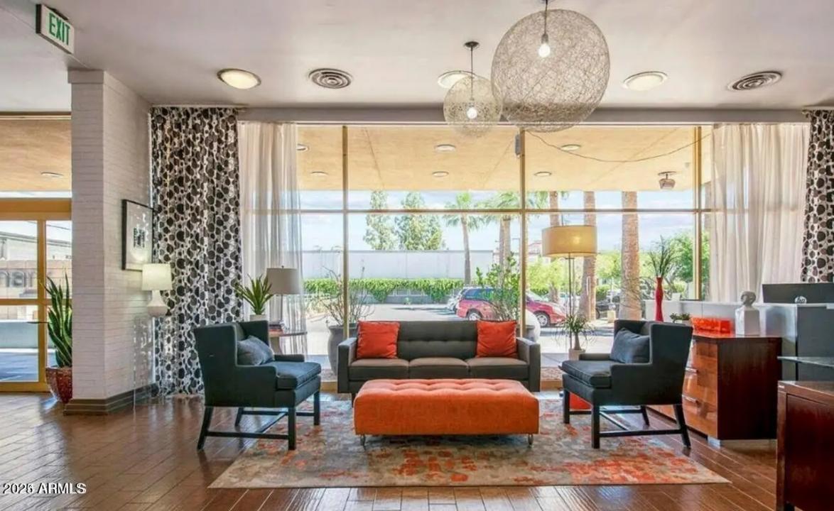 Real Estate Picture 27