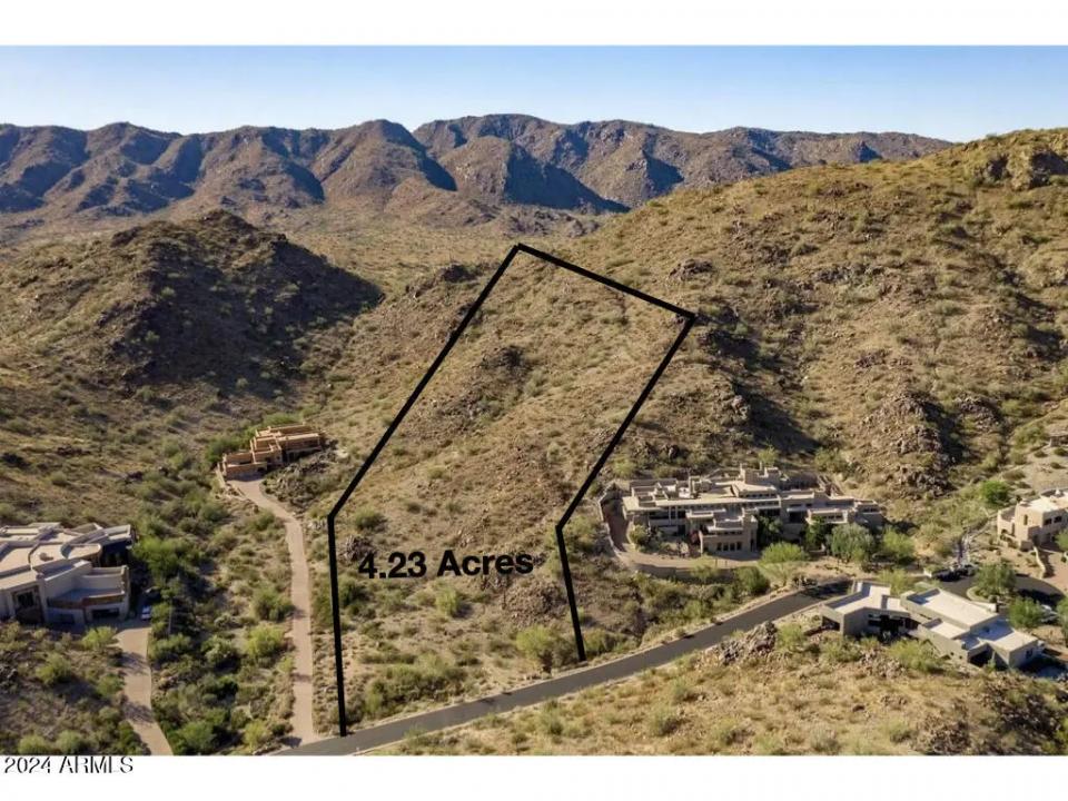 Real Estate Picture 1