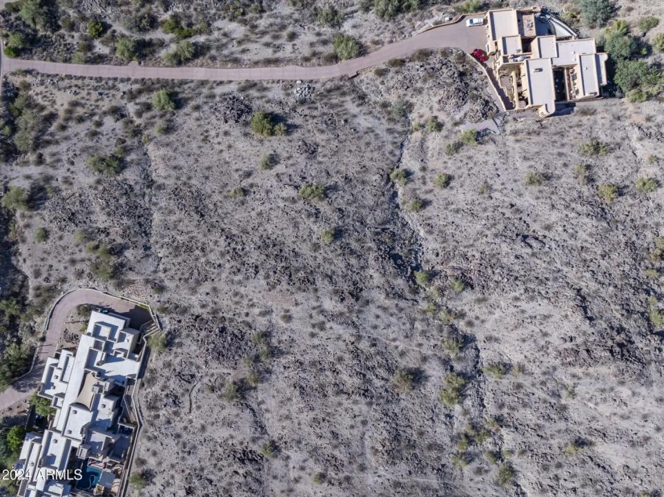 Real Estate Picture 12