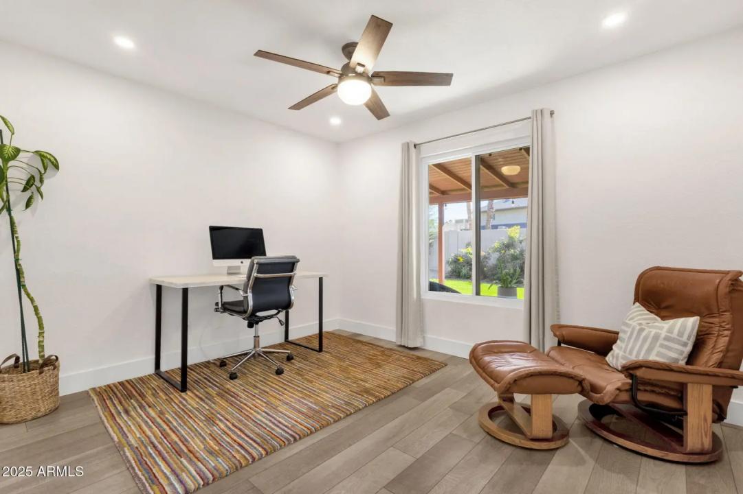 Real Estate Picture 15