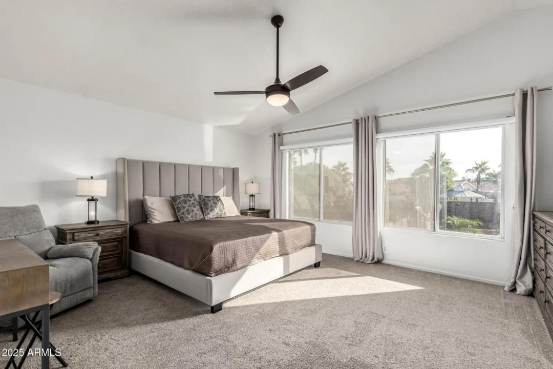 Real Estate Picture 17