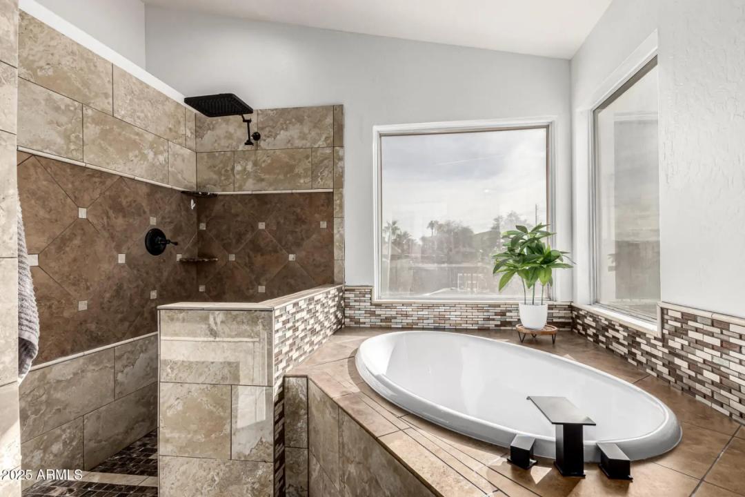 Real Estate Picture 21