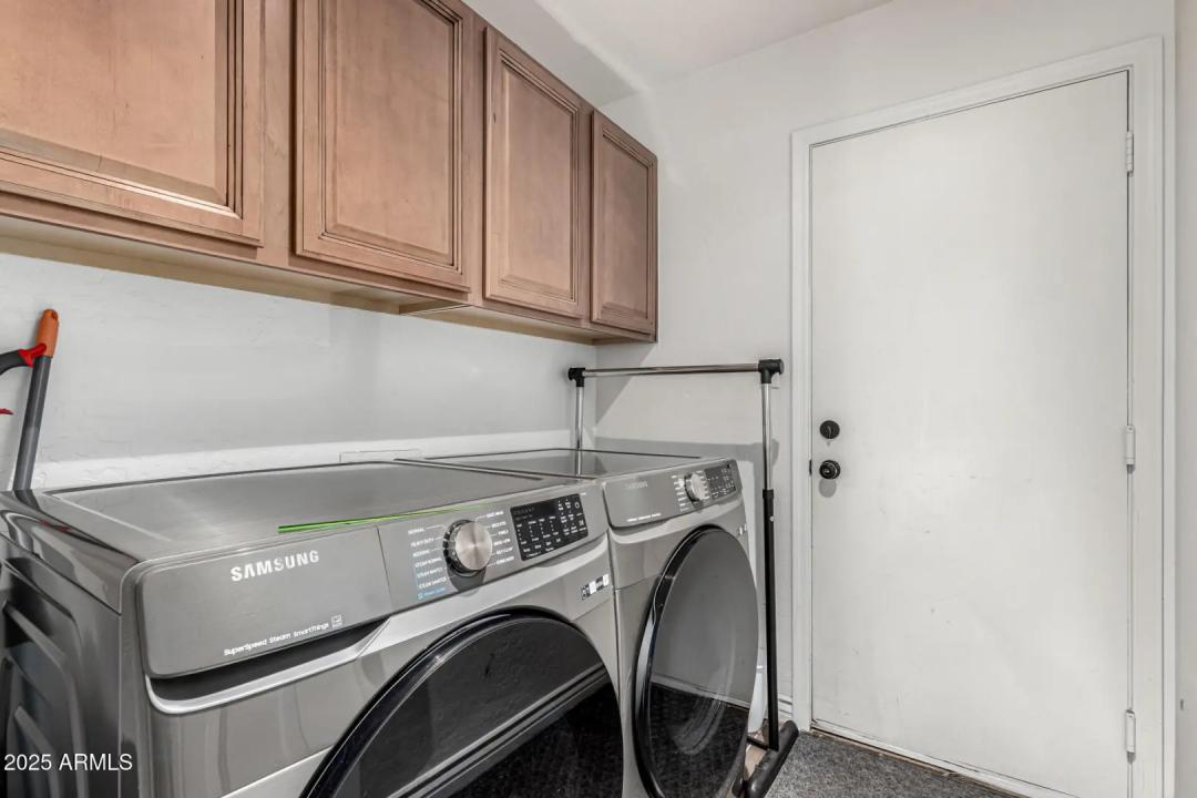 Real Estate Picture 15