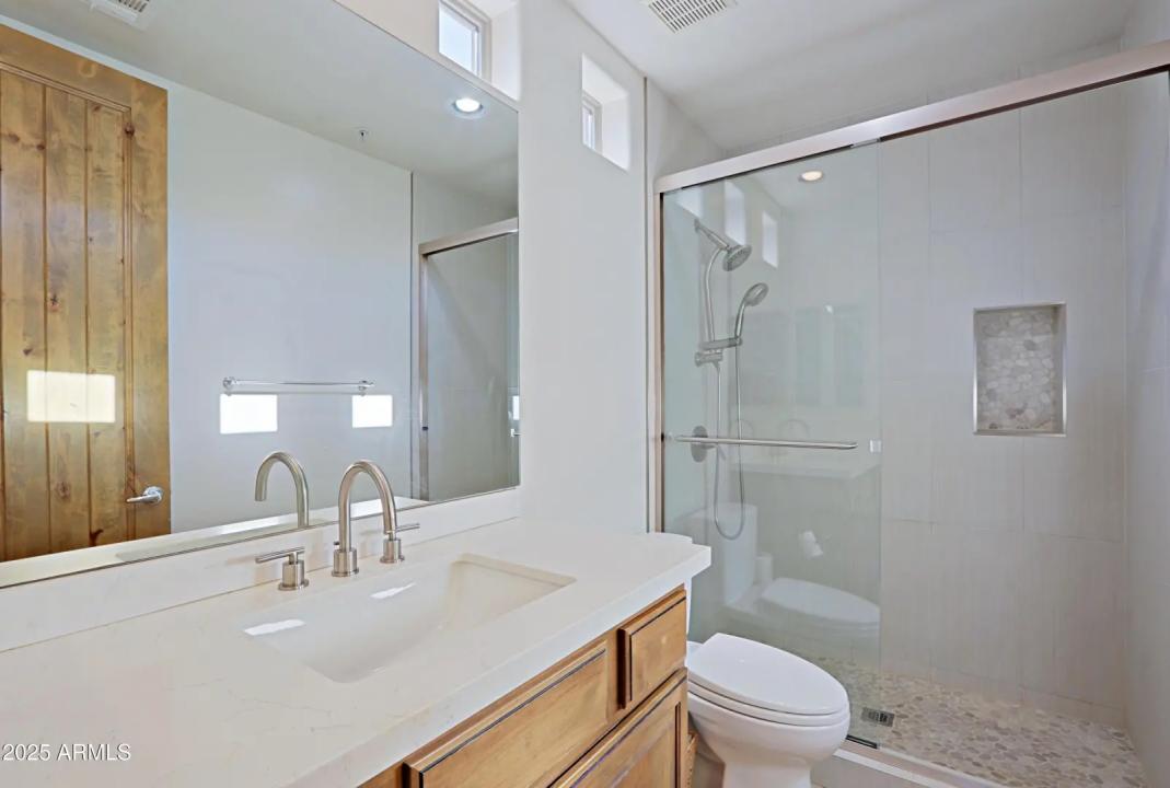 Real Estate Picture 53