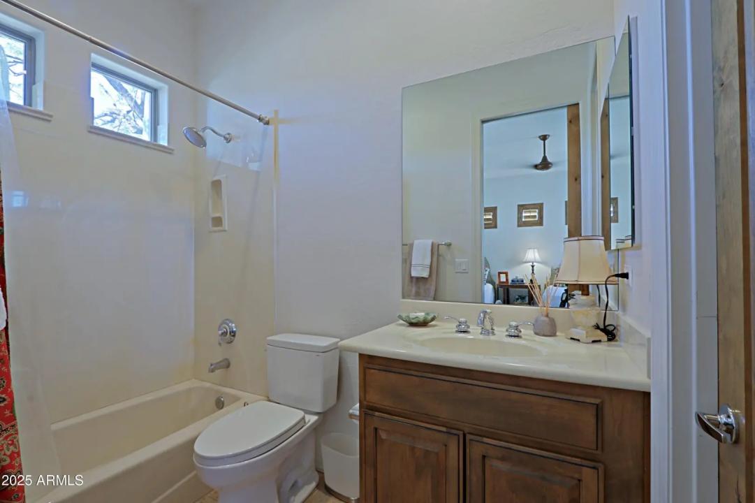 Real Estate Picture 19