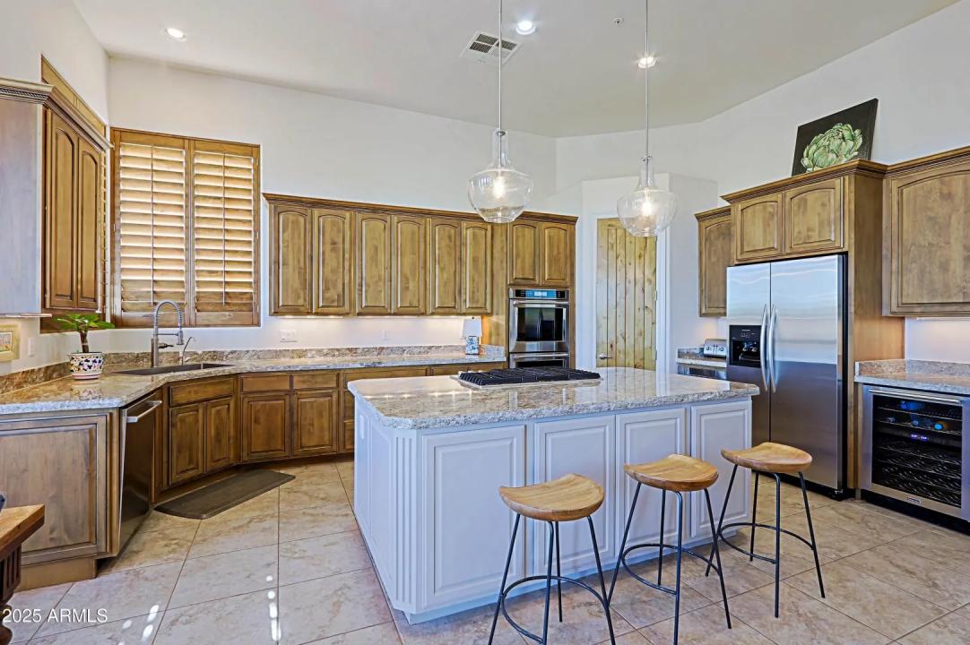 Real Estate Picture 38