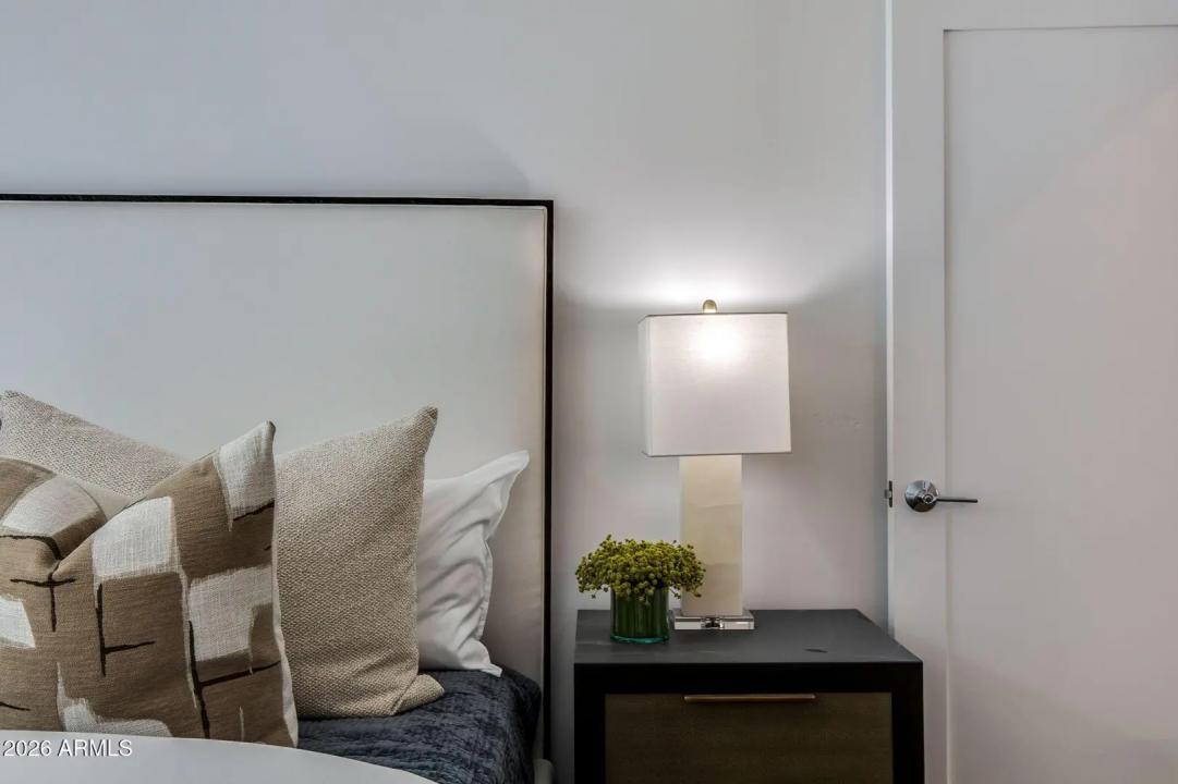 Real Estate Picture 23