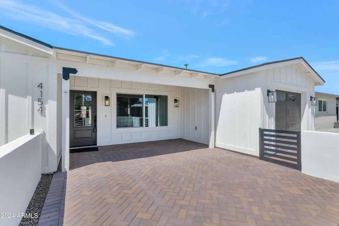 Real Estate Picture 3