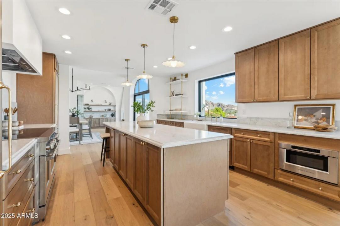 Real Estate Picture 42