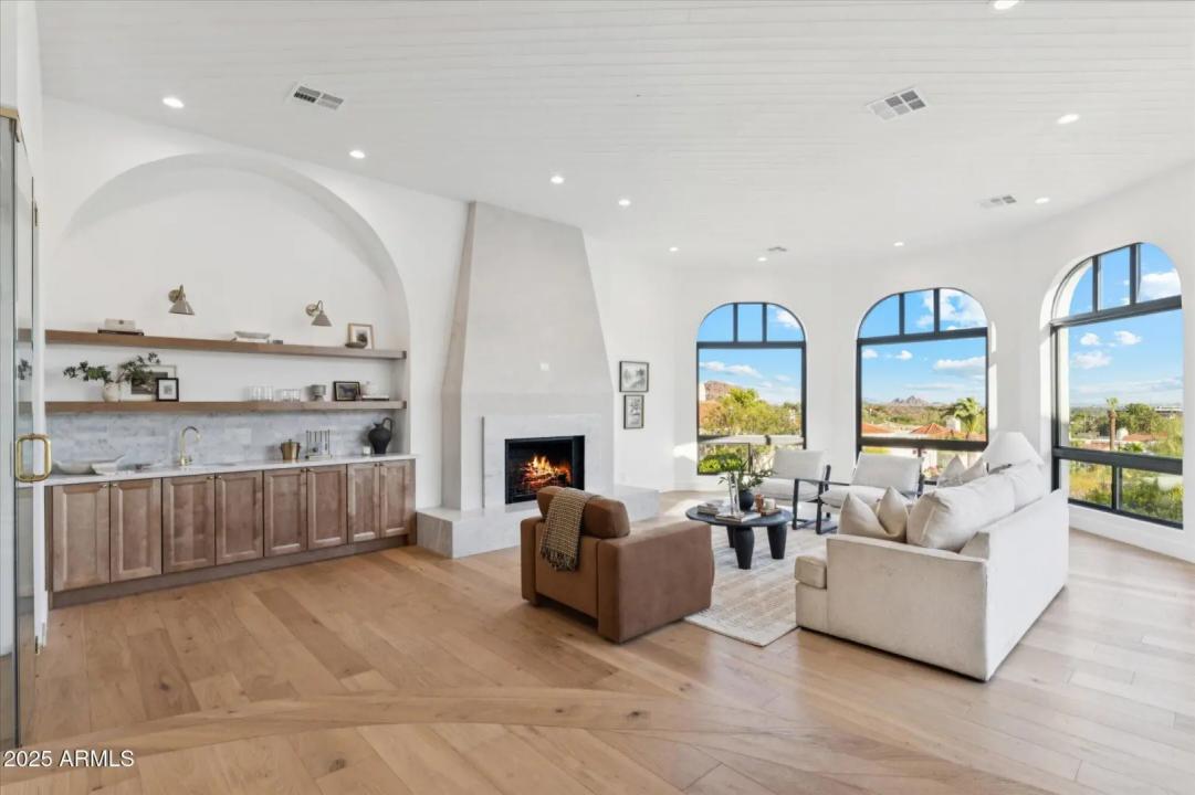 Real Estate Picture 44