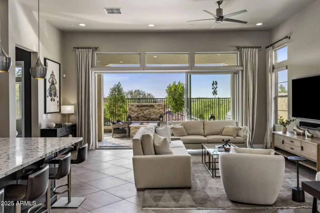 Real Estate Picture 7