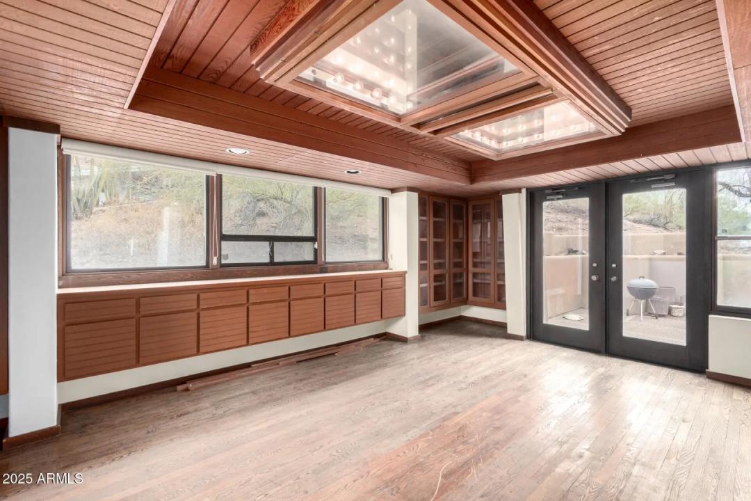 Real Estate Picture 15