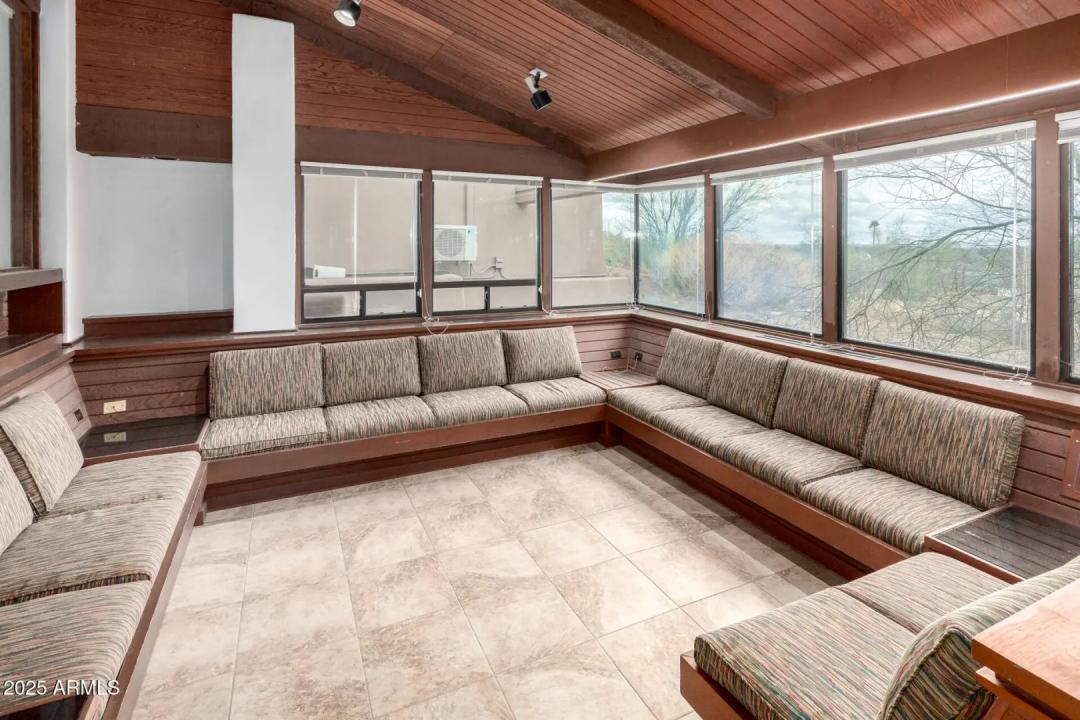 Real Estate Picture 19