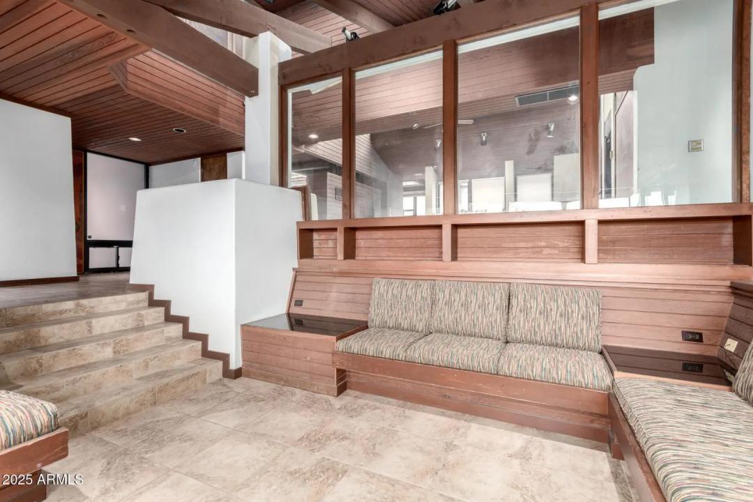 Real Estate Picture 20