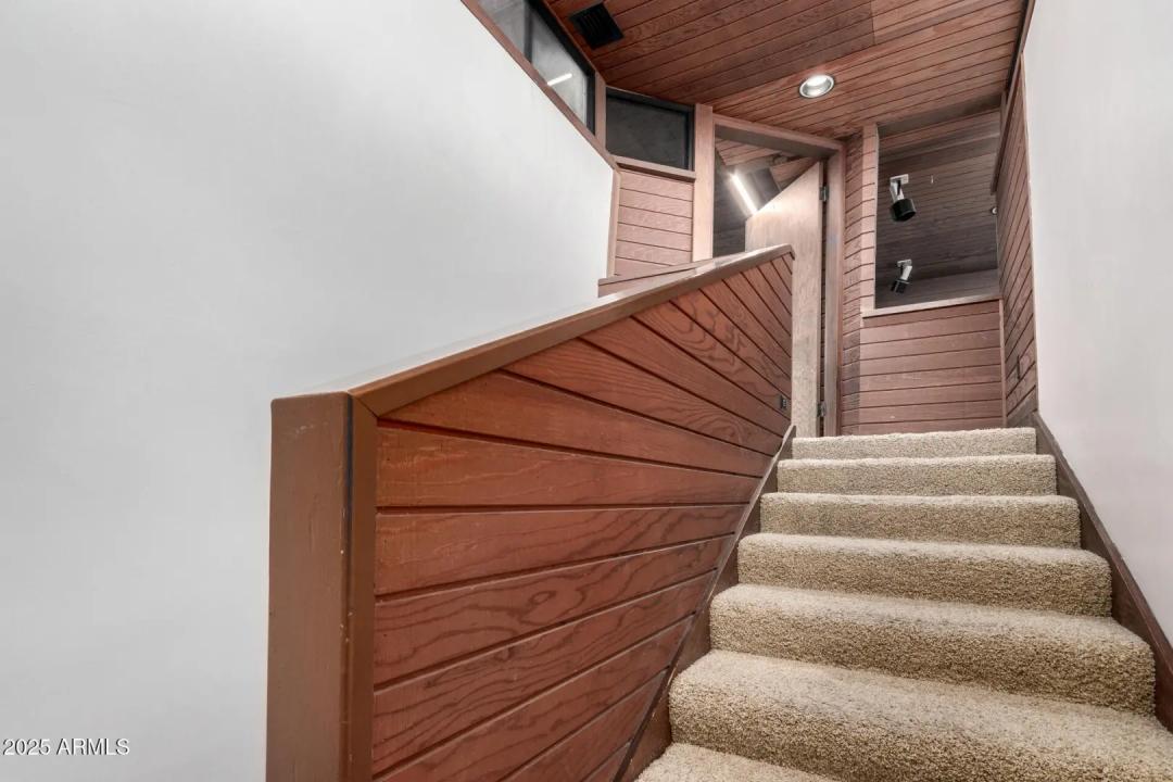 Real Estate Picture 26