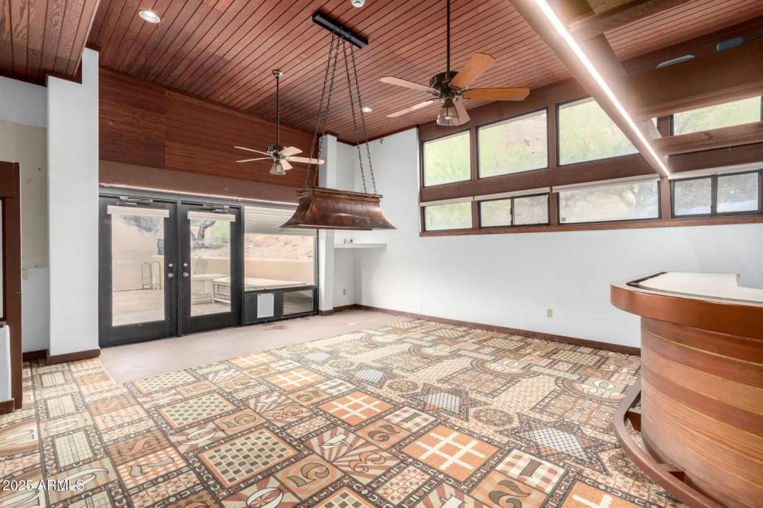 Real Estate Picture 35