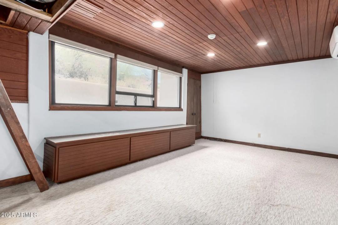 Real Estate Picture 40