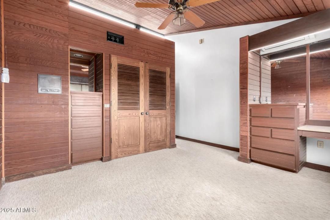 Real Estate Picture 50