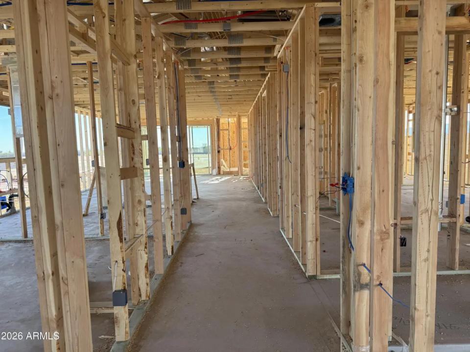 Real Estate Picture 3