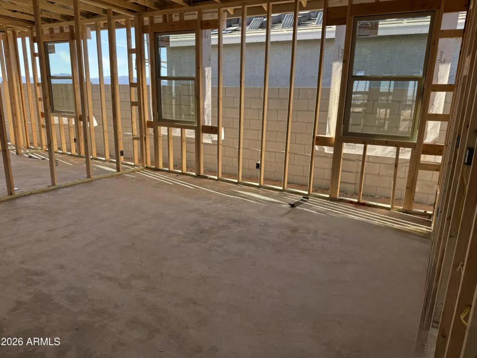 Real Estate Picture 6