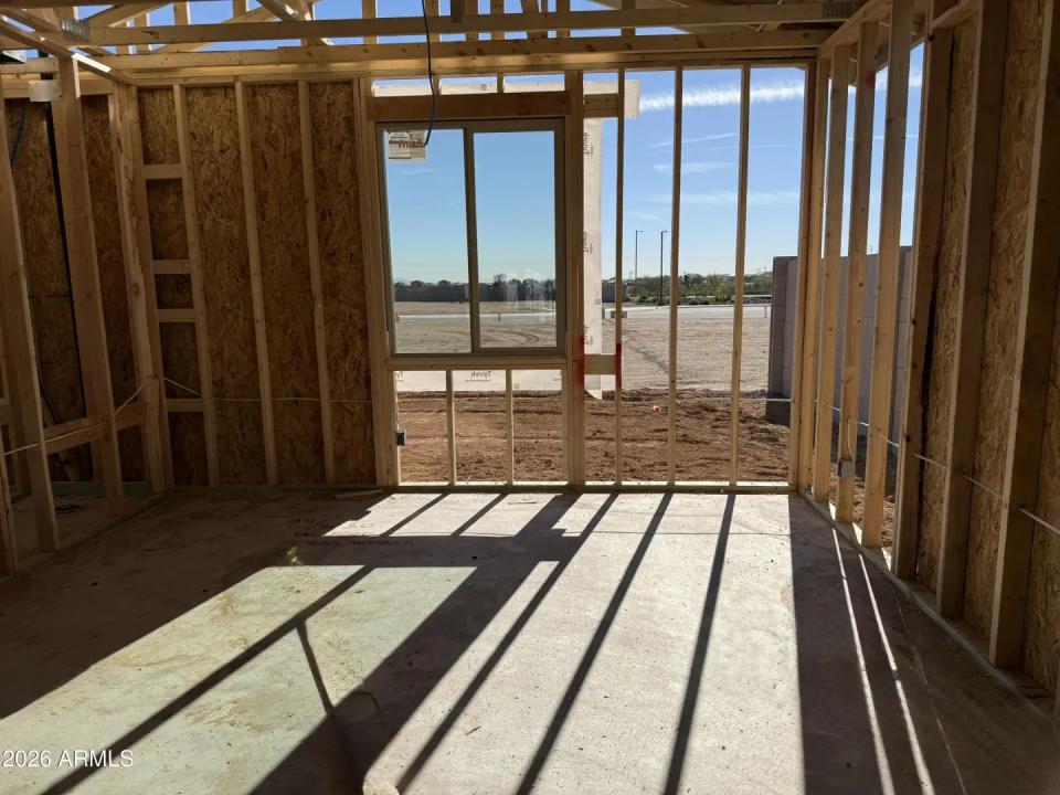 Real Estate Picture 7