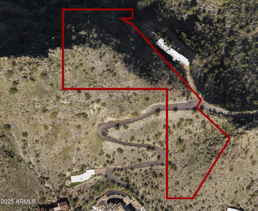 Real Estate Picture 8