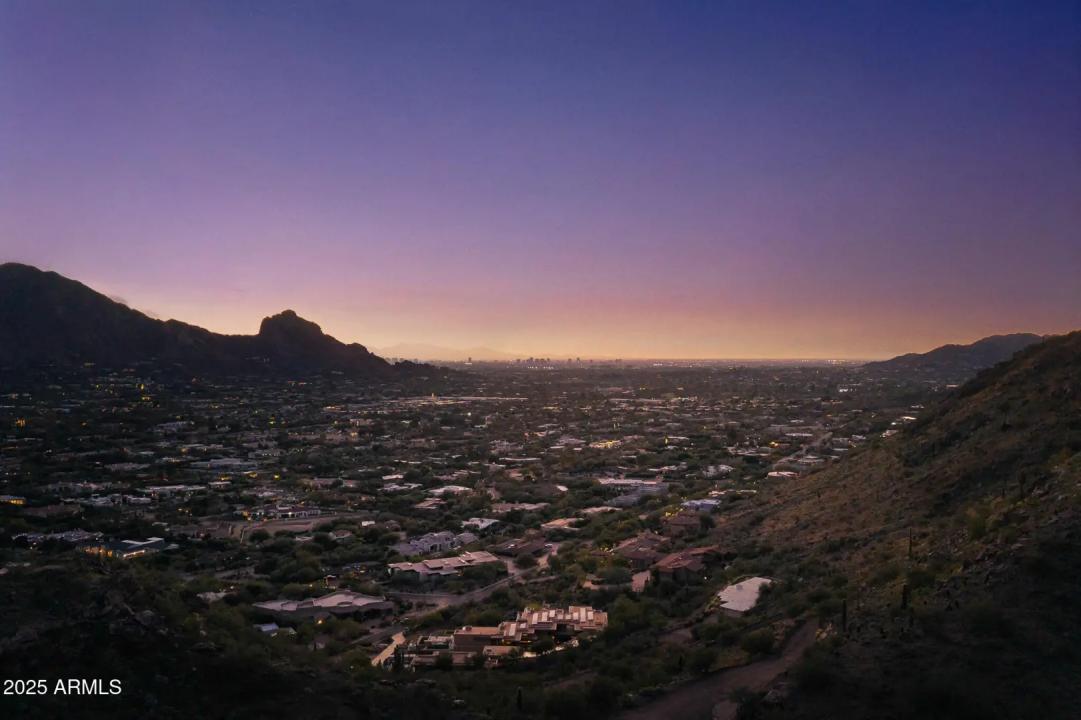 Real Estate Picture 9