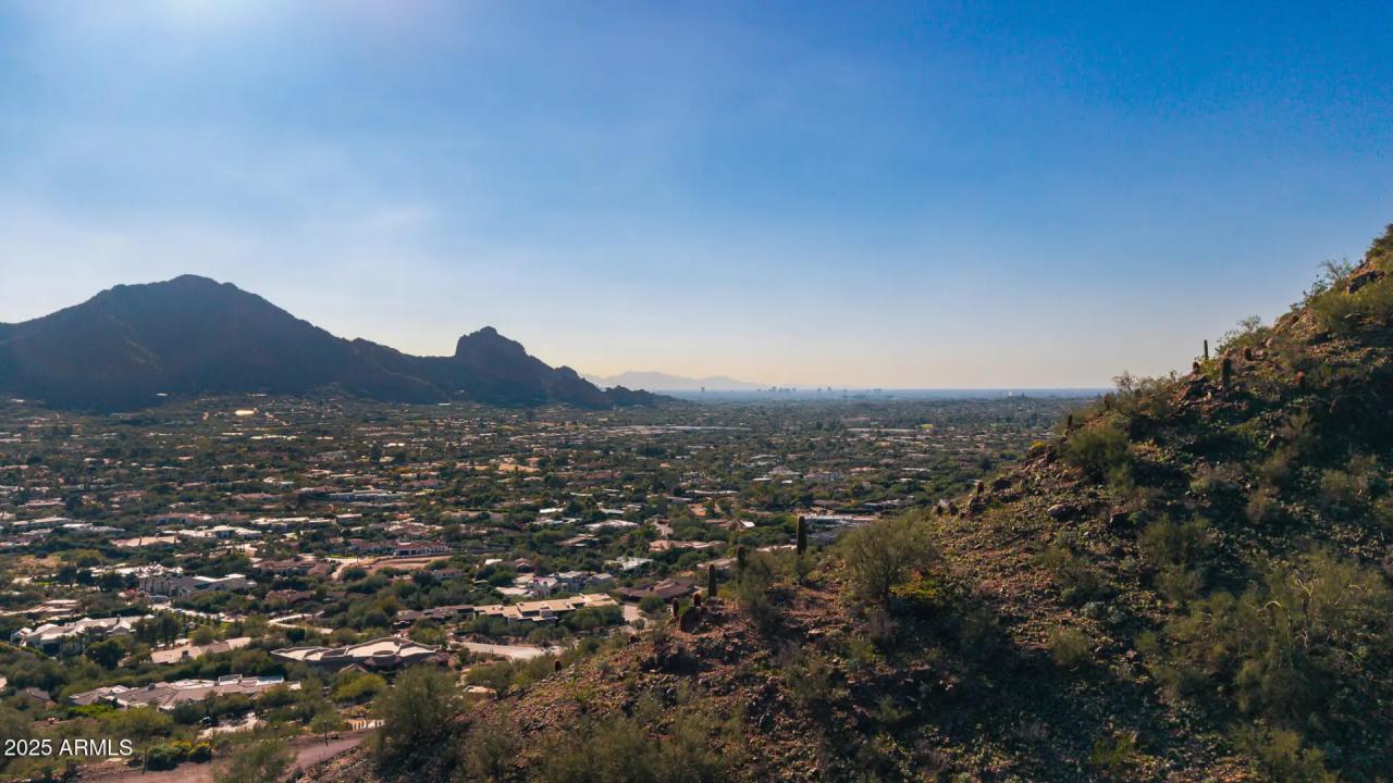 Real Estate Picture 11