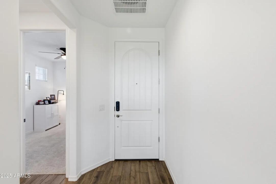 Real Estate Picture 5