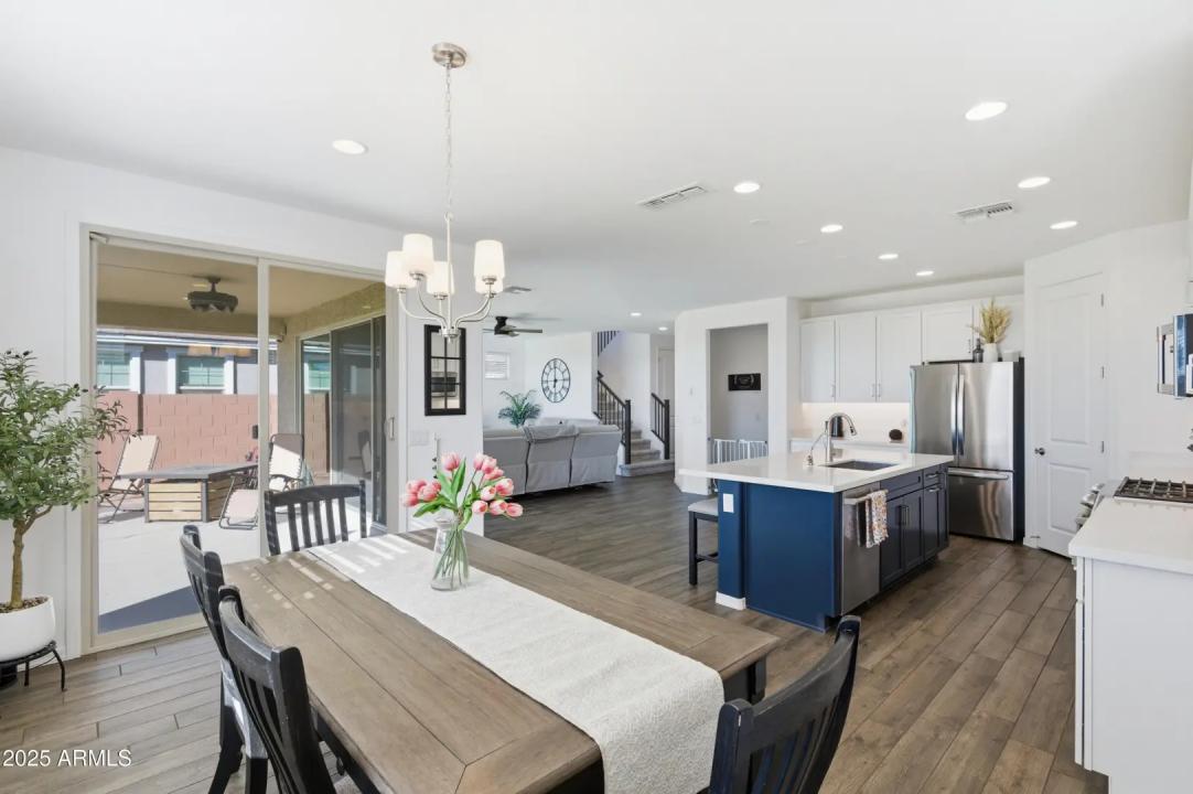 Real Estate Picture 14