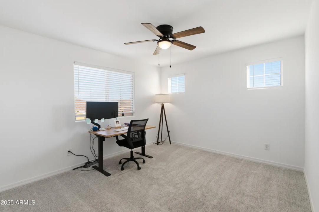 Real Estate Picture 23