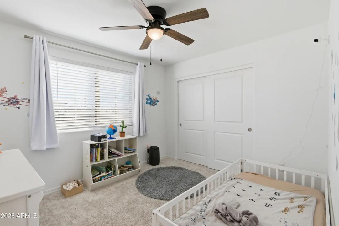 Real Estate Picture 24