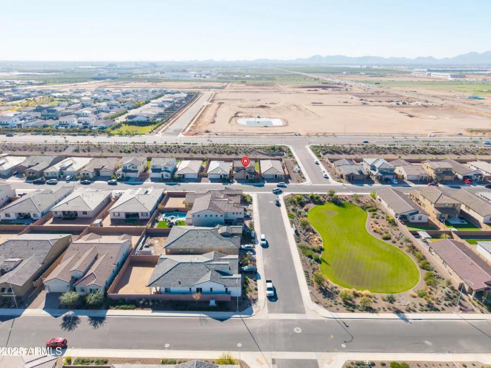 Real Estate Picture 27