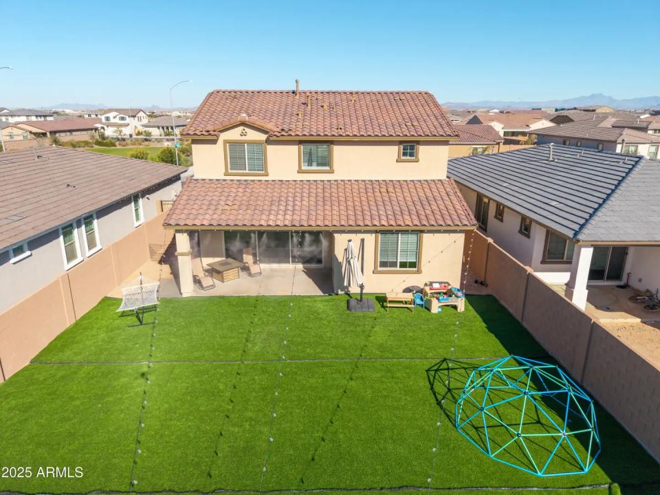 Real Estate Picture 33