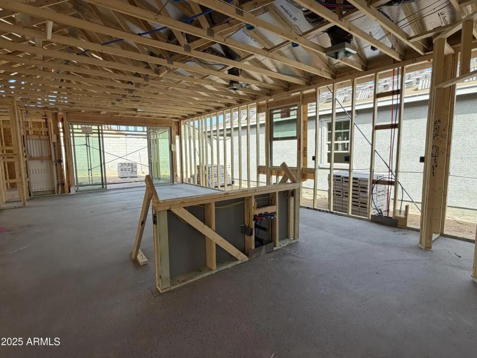 Real Estate Picture 3