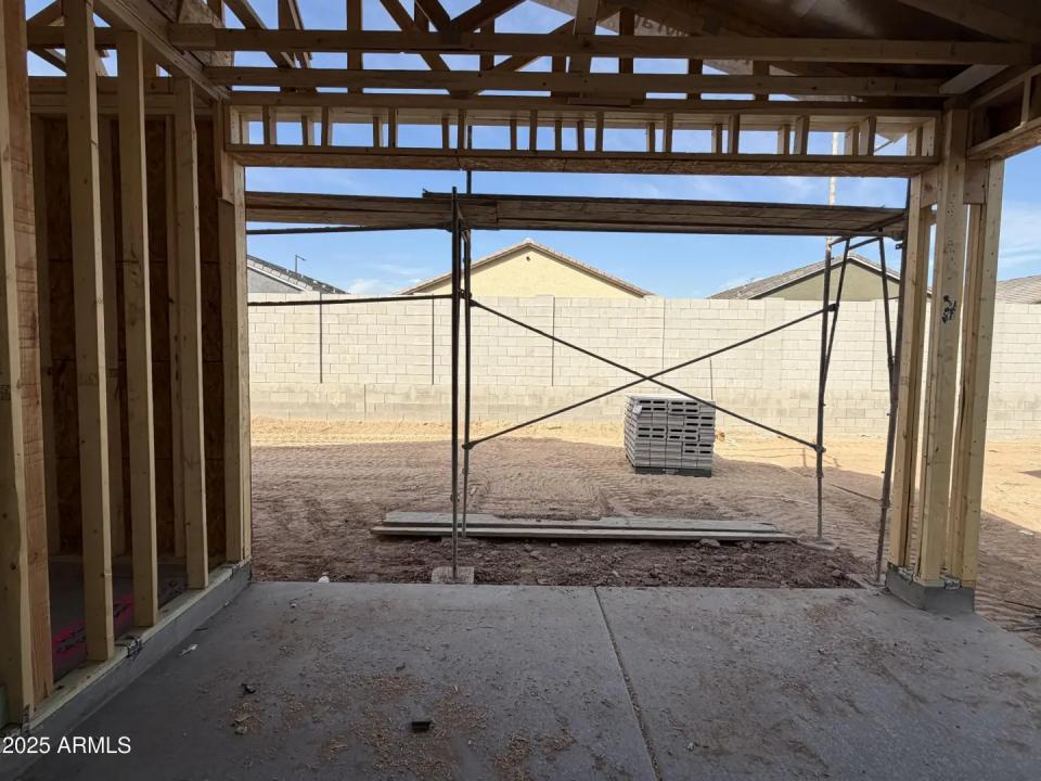 Real Estate Picture 7