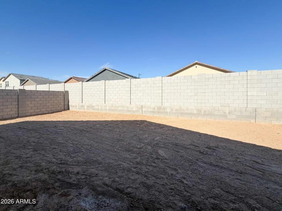 Real Estate Picture 17