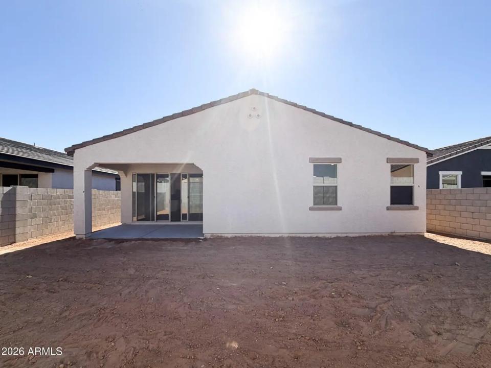 Real Estate Picture 18