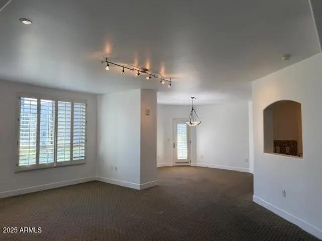 Real Estate Picture 9