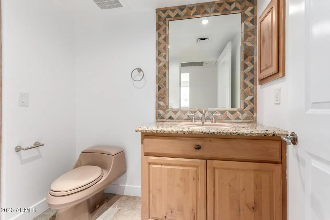 Real Estate Picture 32