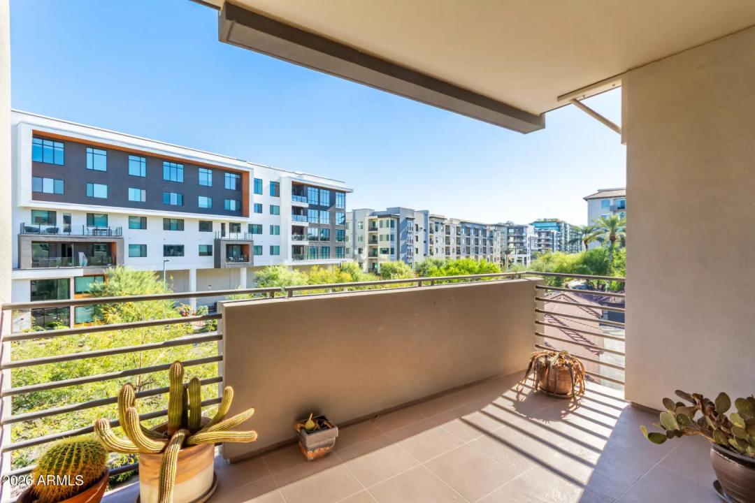 Real Estate Picture 37