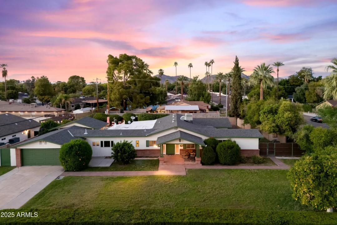 Real Estate Picture 1