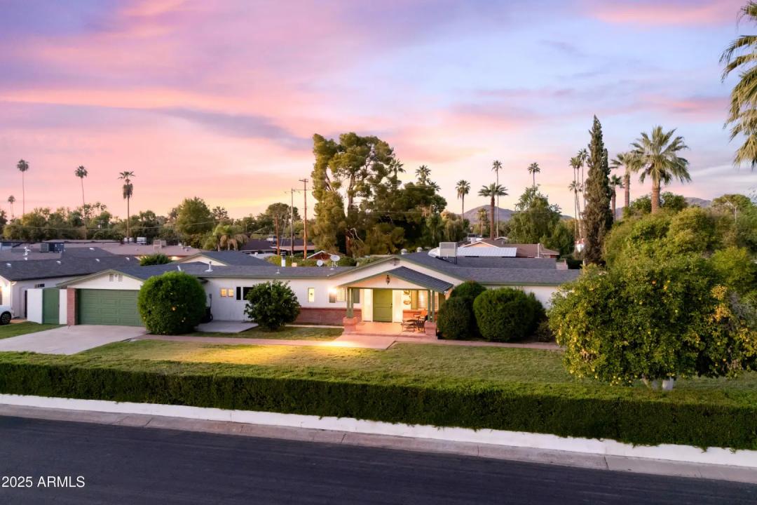 Real Estate Picture 6